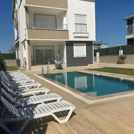 Assos Suits 2 Villa *