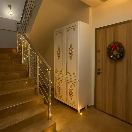 Villa Assos Suits 2