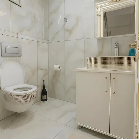 Villa Assos Suits 2 *