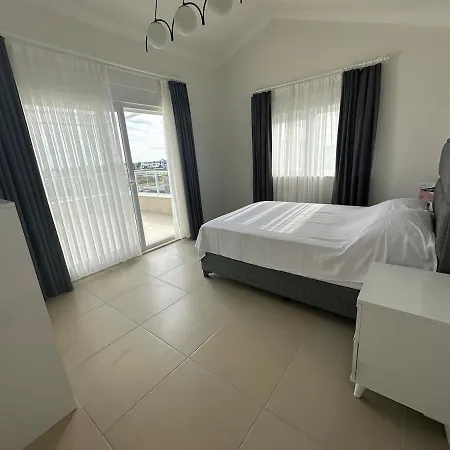 Villa Assos Suits 2 *