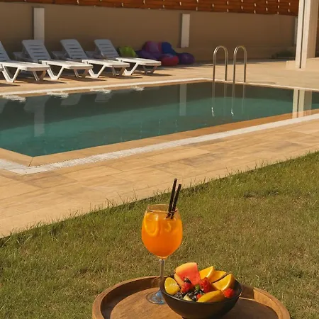 Villa Assos Suits 2 *