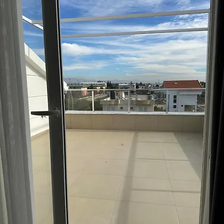 Villa Assos Suits 2 *