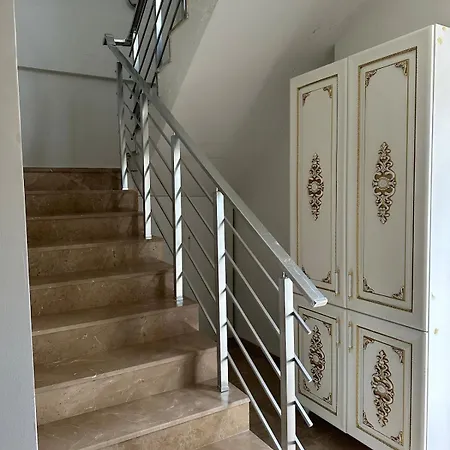 Assos Vılla Suits 2