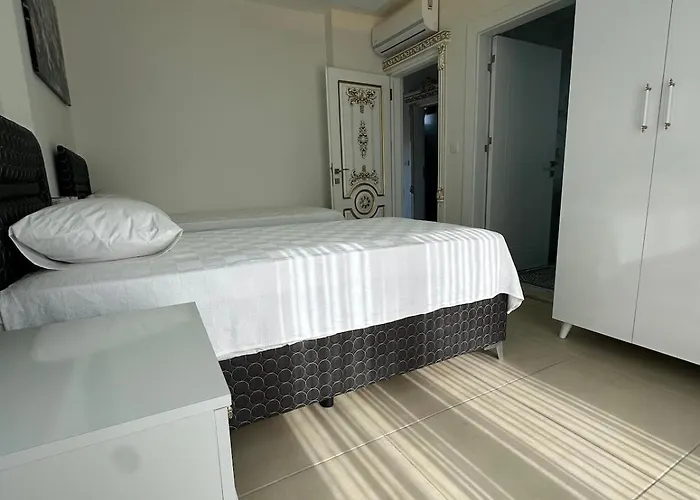 Assos Suits 2 * Μπέλεκ